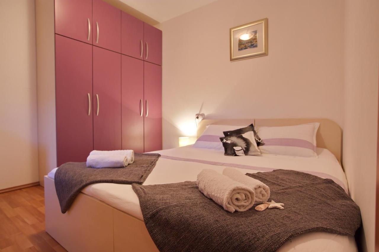 ילסה Apartments With A Parking Space Jelsa, Hvar - 8713 מראה חיצוני תמונה