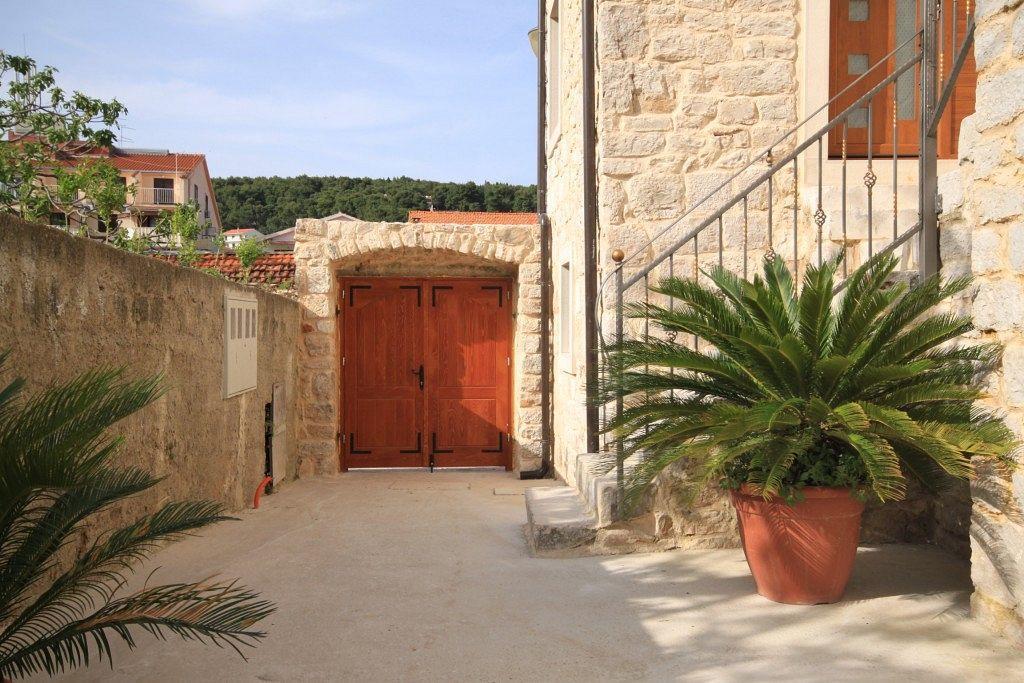 ילסה Apartments With A Parking Space Jelsa, Hvar - 8713 מראה חיצוני תמונה